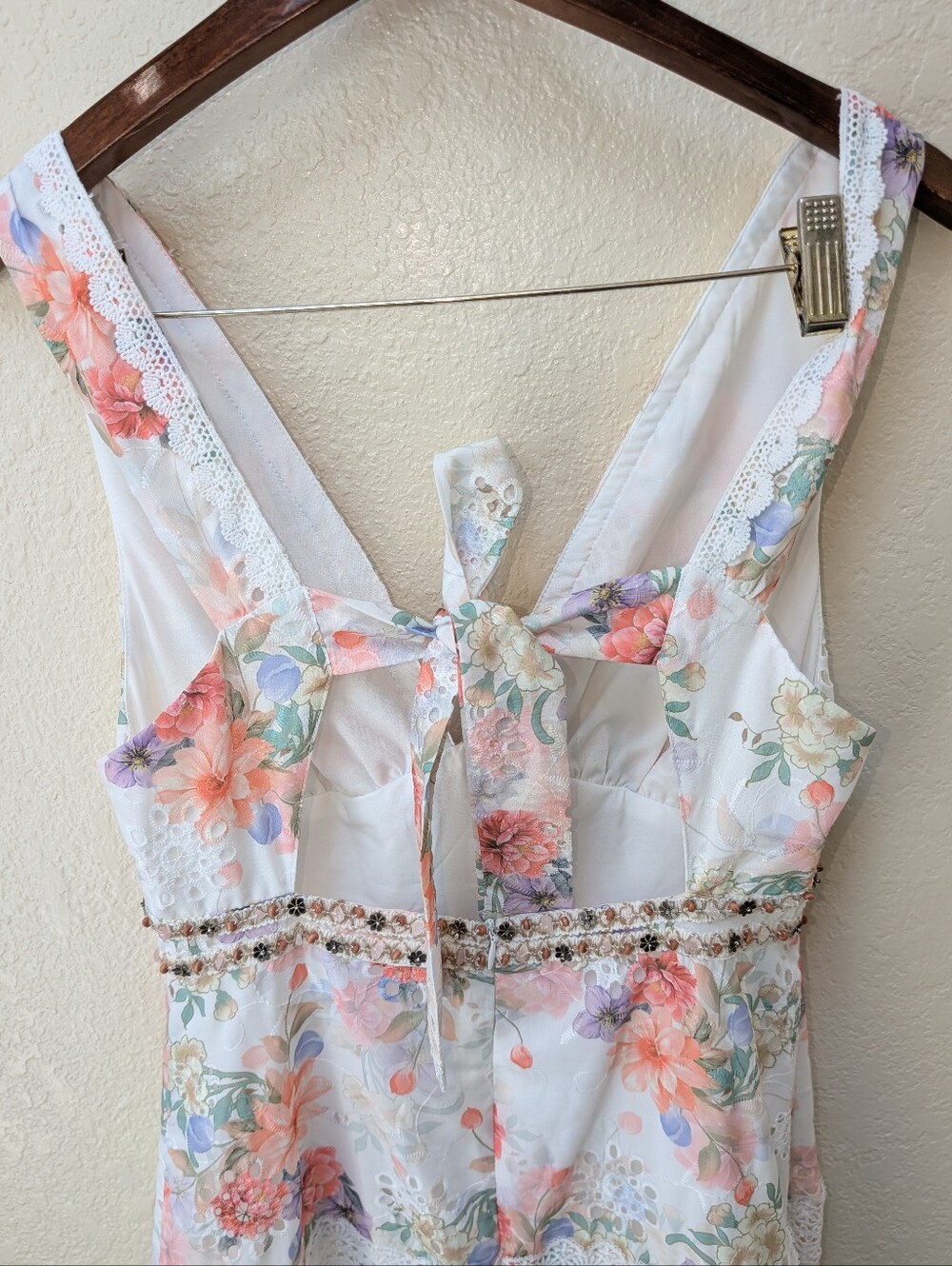 NWT Anewsta Multi Color Floral Muti-tier Ruffled Lace Beaded Dress. Size Medium - Picture 6 of 8